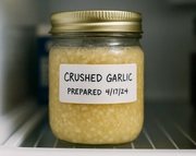 Learn Why Crushed Garlic Turns Green (and How to Prevent It)