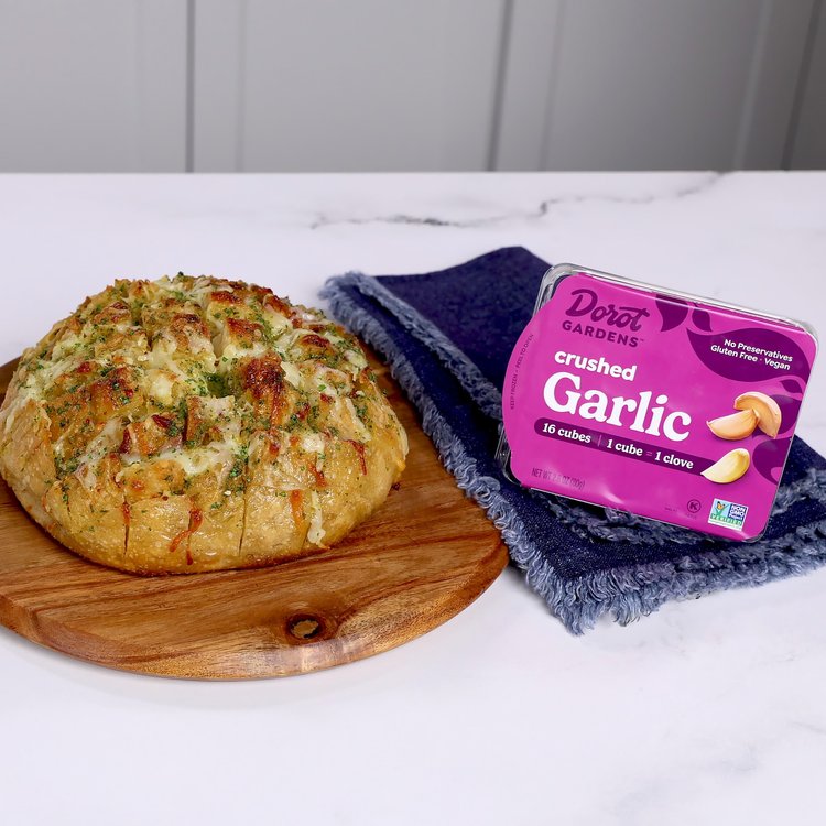 Frozen Garlic Cubes: How to Use Them in Everyday Cooking
