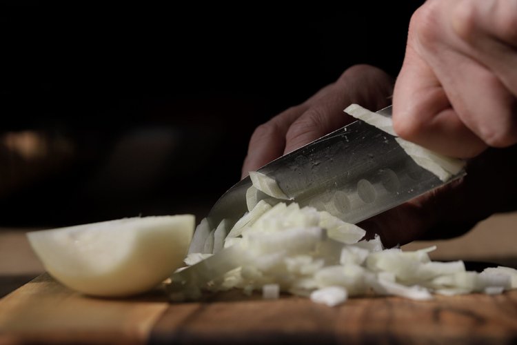 Minced Onion vs. Chopped Onion: Which Should You Use?