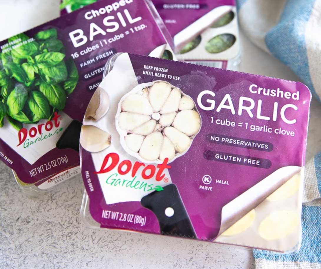 dorot gardens garlic and basil in packaging